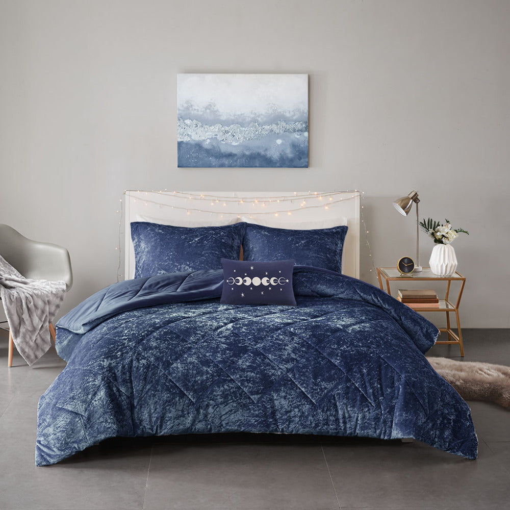 Twin/Twin XL Velvet Comforter Set with Throw Pillow